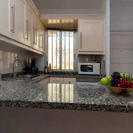 Sunrise Lovely 2 Bedroom