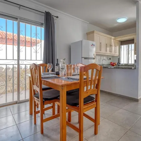 Villa Sunrise Lovely 2 Bedroom Callao Salvaje